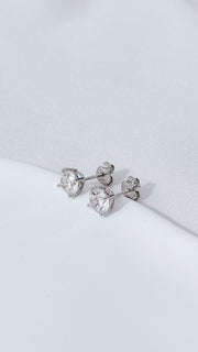 925 Sterling Silver Classic Studs