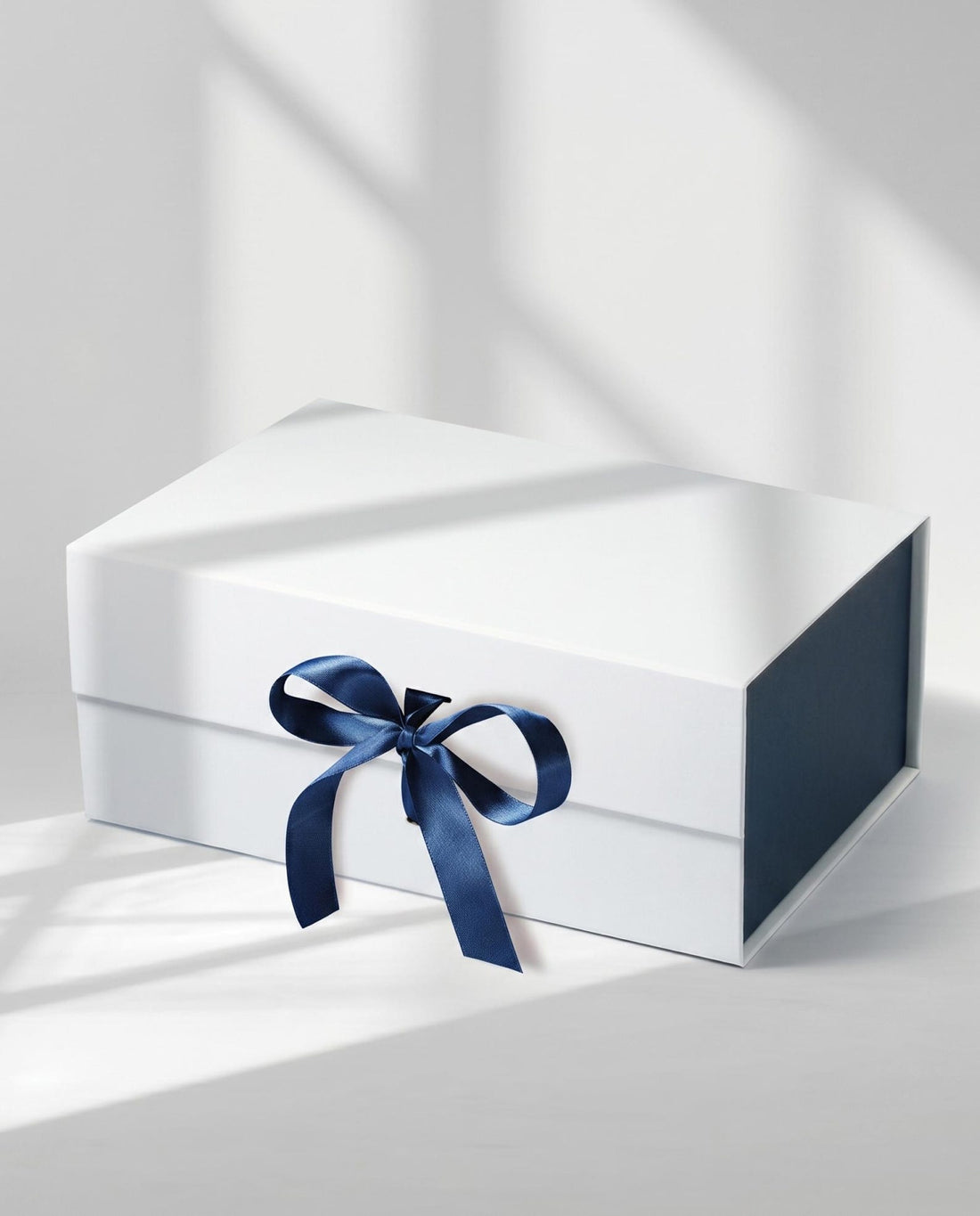 Personalized Magnetic Luxury Gift Box — product view 1