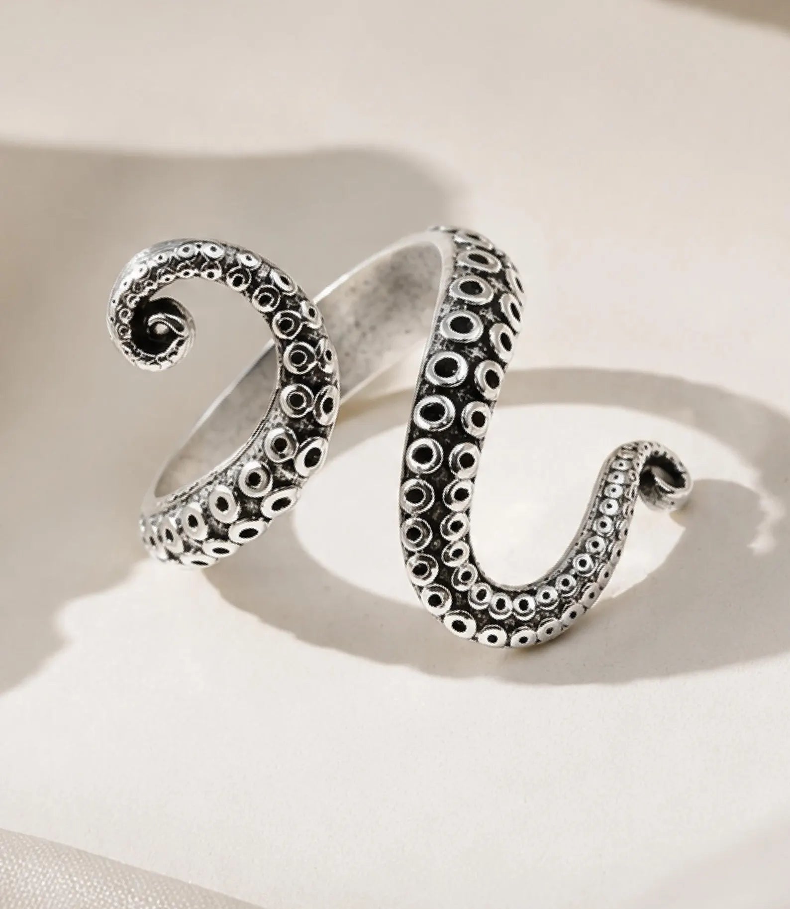Adjustable Octopus Tentacle Ring