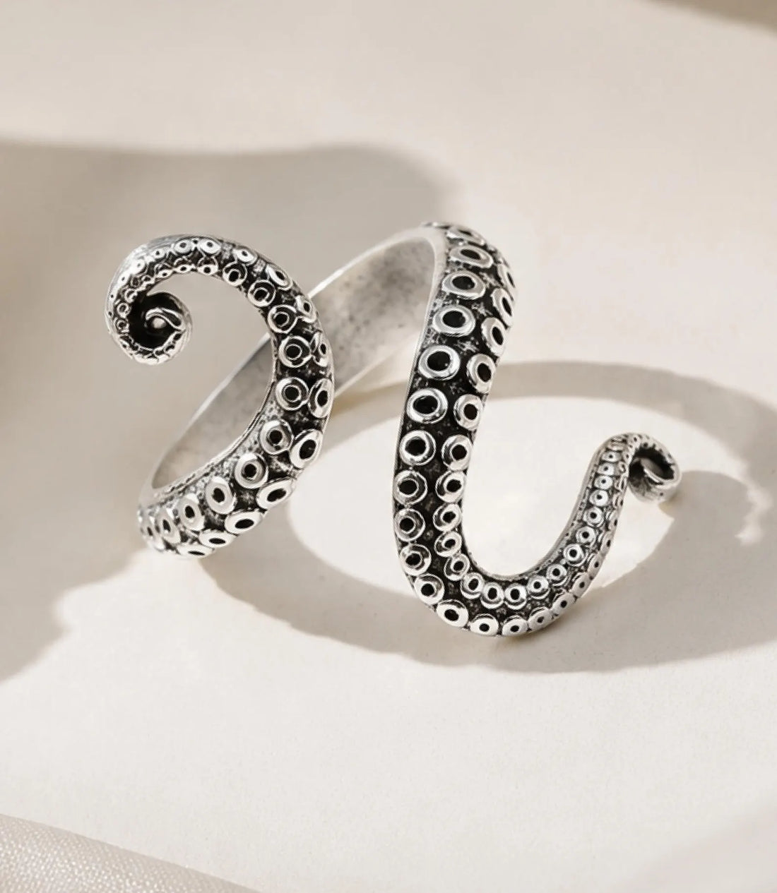 Adjustable Octopus Tentacle Ring