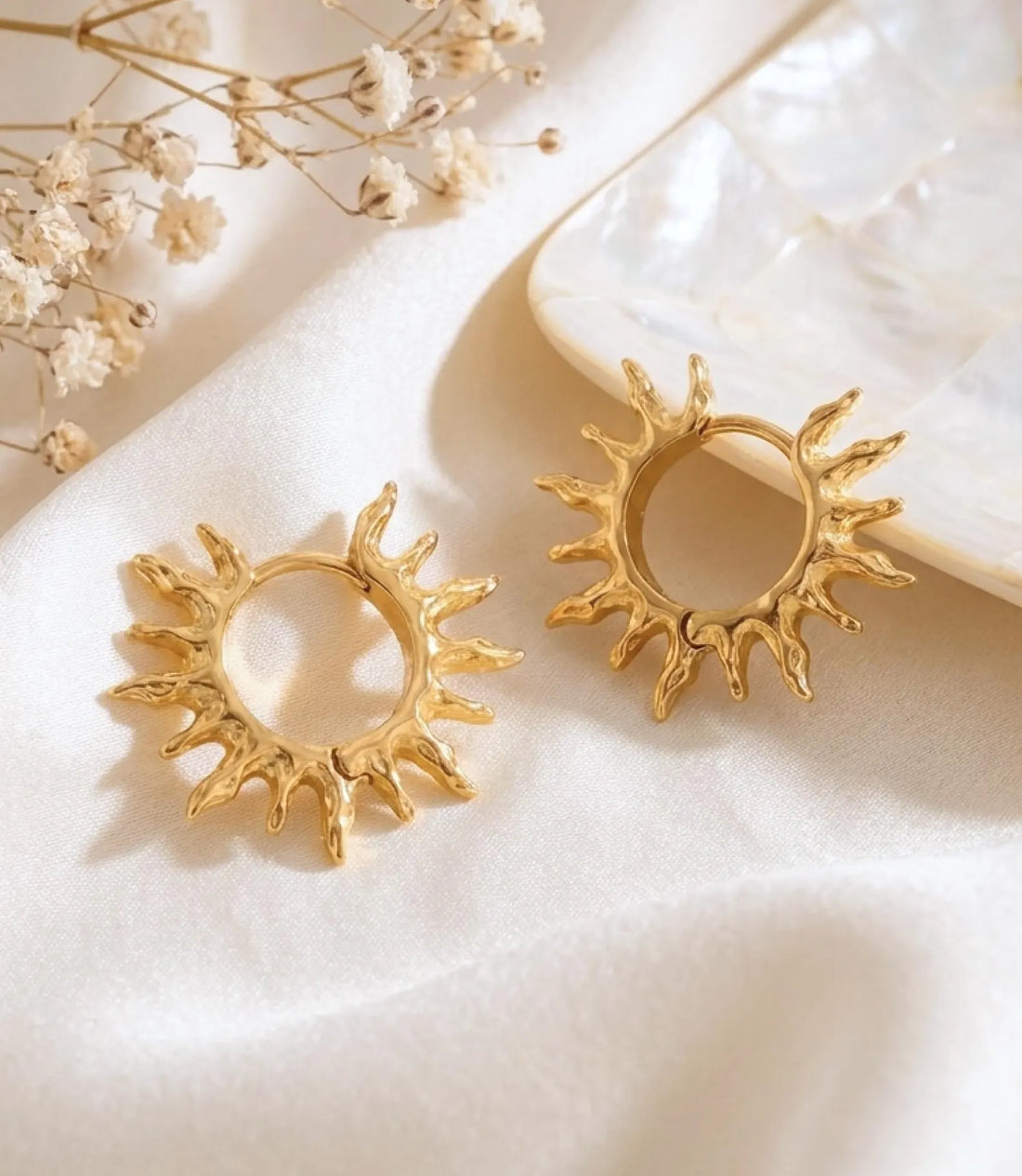 18K Gold Minimalist Sun Earrings