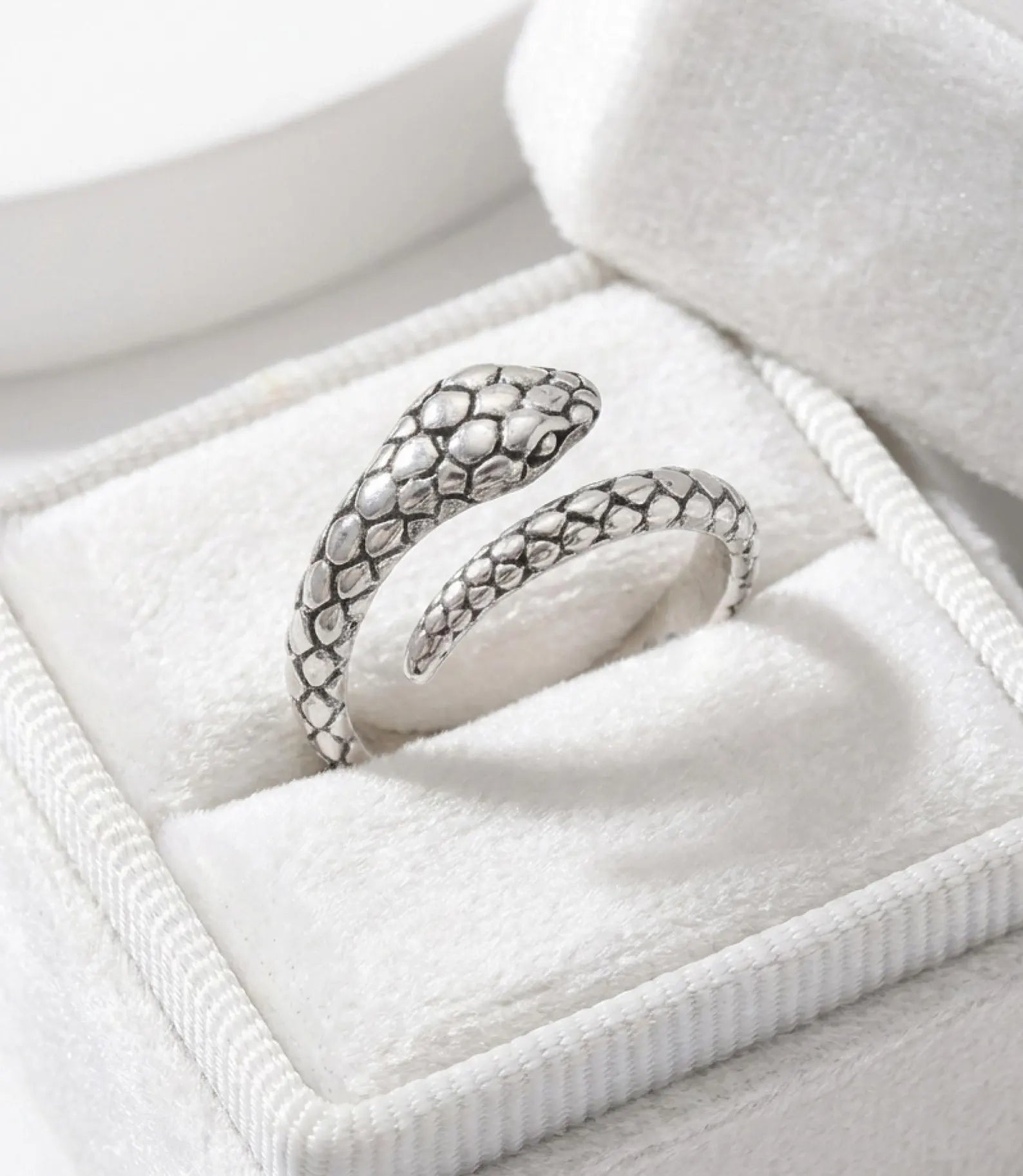 Vintage Open Adjustable Snake Spiral Ring