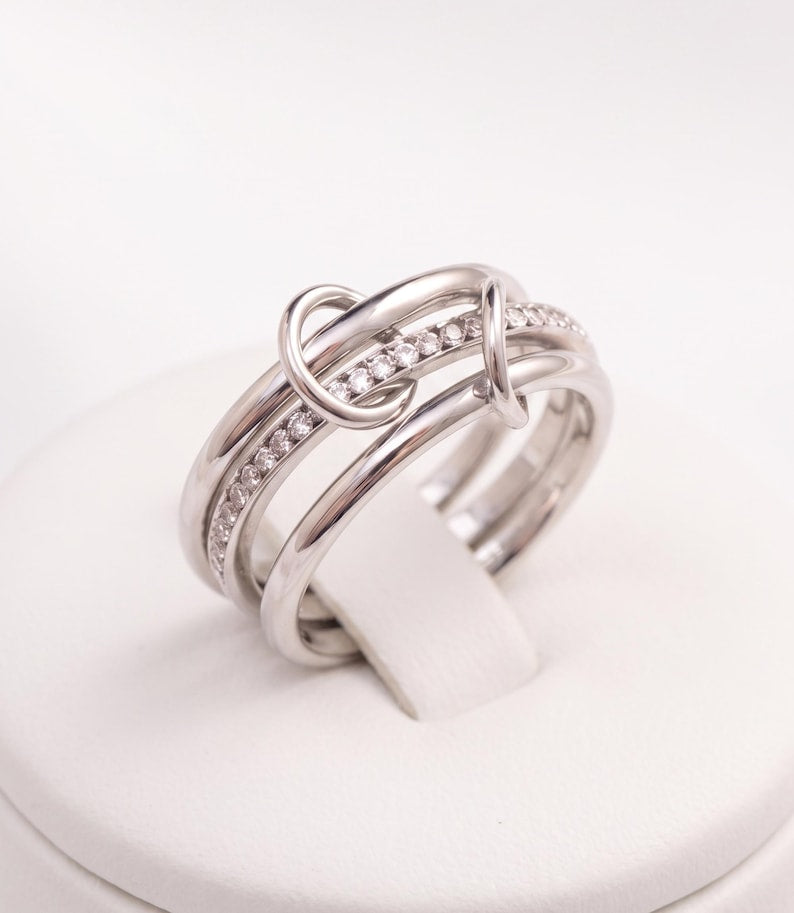 Trio Interlocking Mixed Metal Ring — product view 3