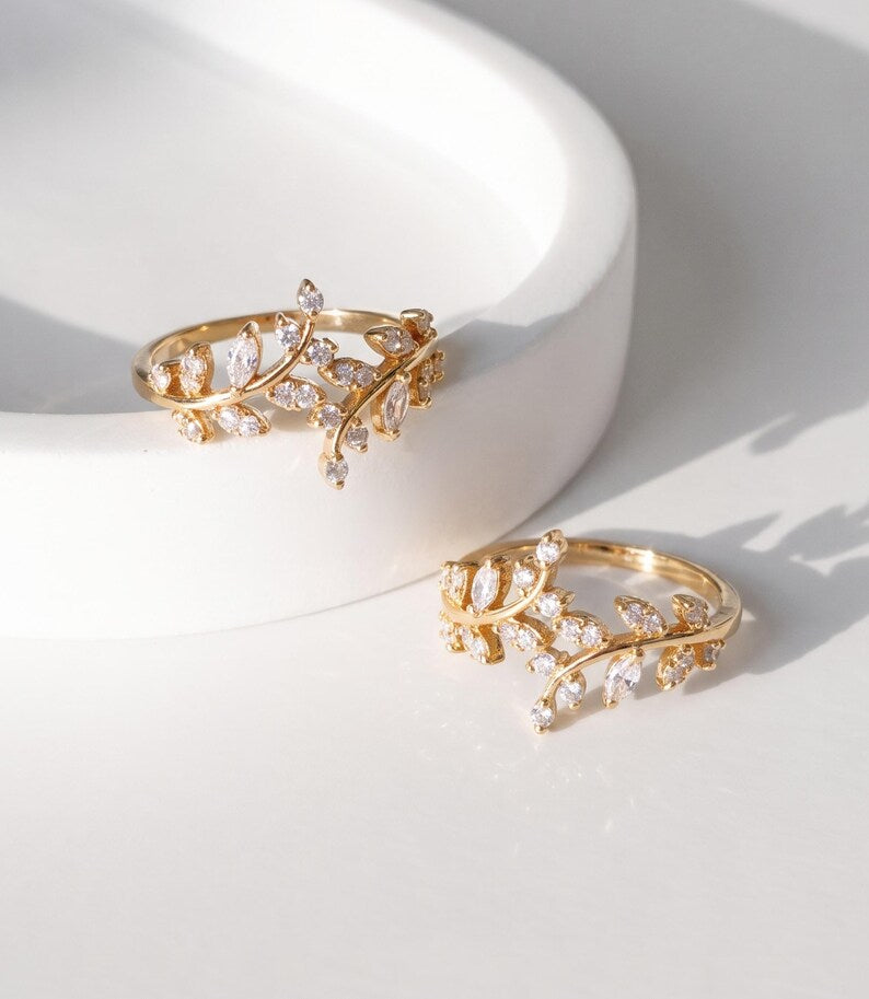 Adjustable Leaf Cuff Ring — product view 2