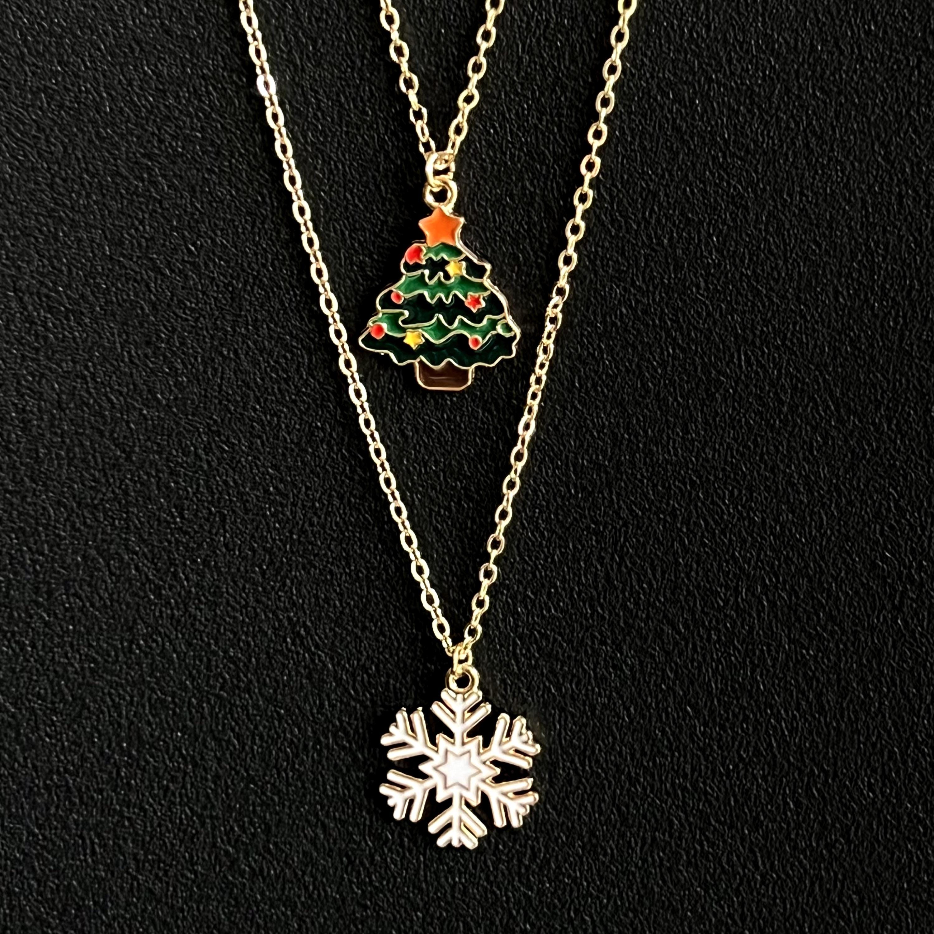 Dainty Snowflake Necklace, Thoughtful Holiday Gift for Her, Under 20, Gold necklace, Christmas gift, Snowflake necklace, Christmas Present