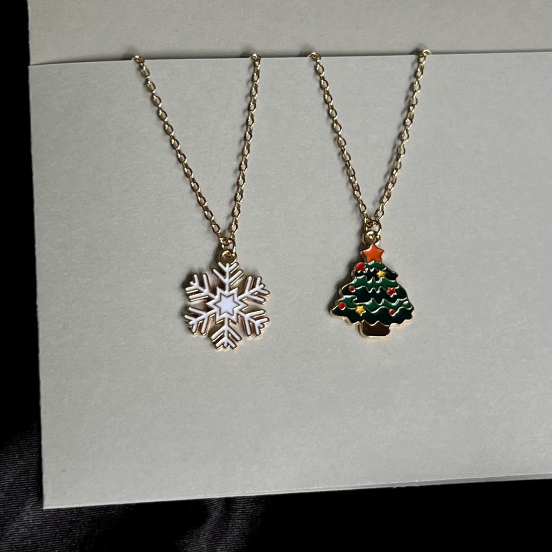 Dainty Snowflake Necklace, Thoughtful Holiday Gift for Her, Under 20, Gold necklace, Christmas gift, Snowflake necklace, Christmas Present