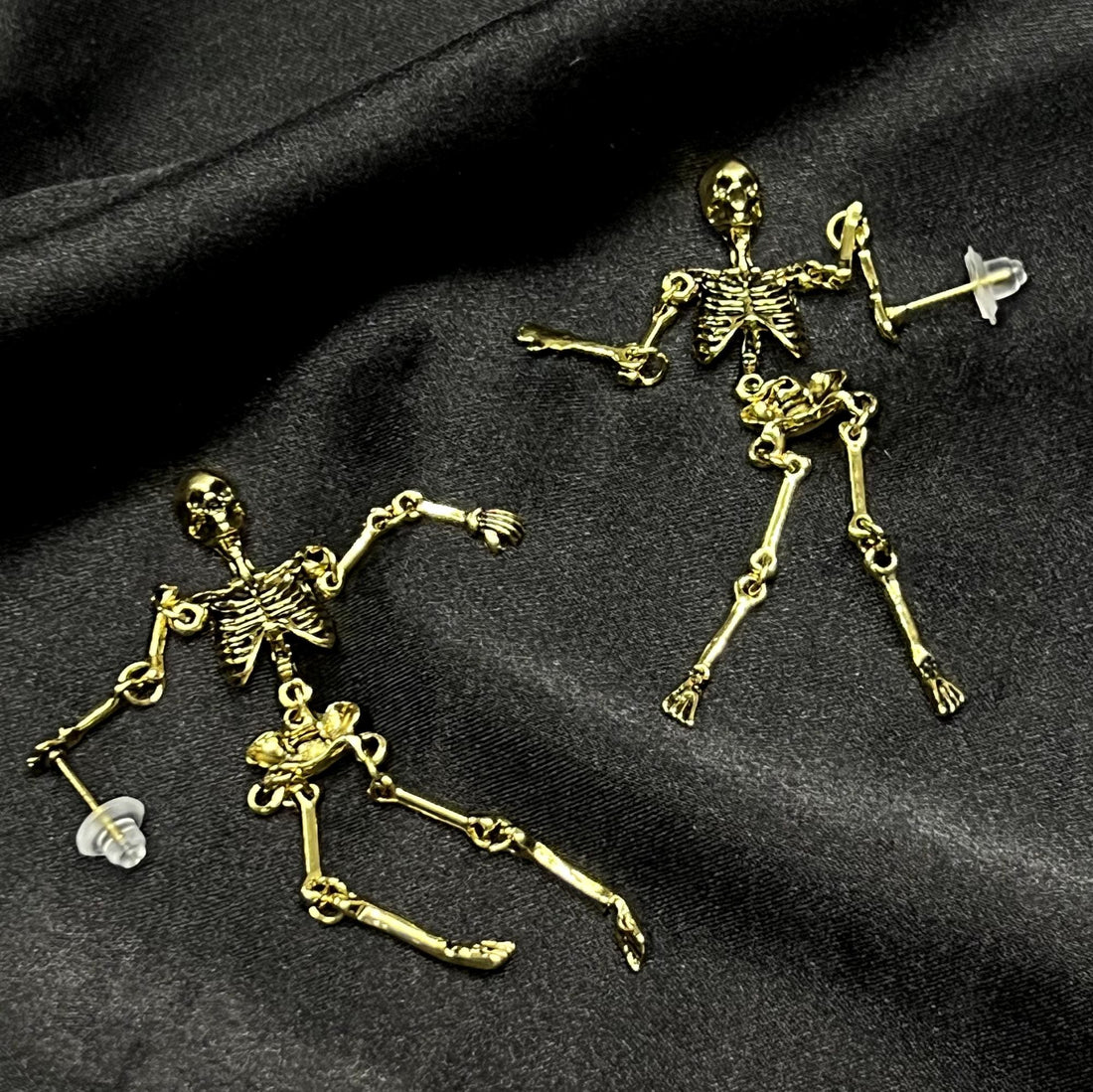 Halloween Earrings, Goth Earrings, Skull Earrings, Skeleton Earrings, Halloween Jewelry, Halloween Skeleton, Halloween Gift, Gothic Jewelry