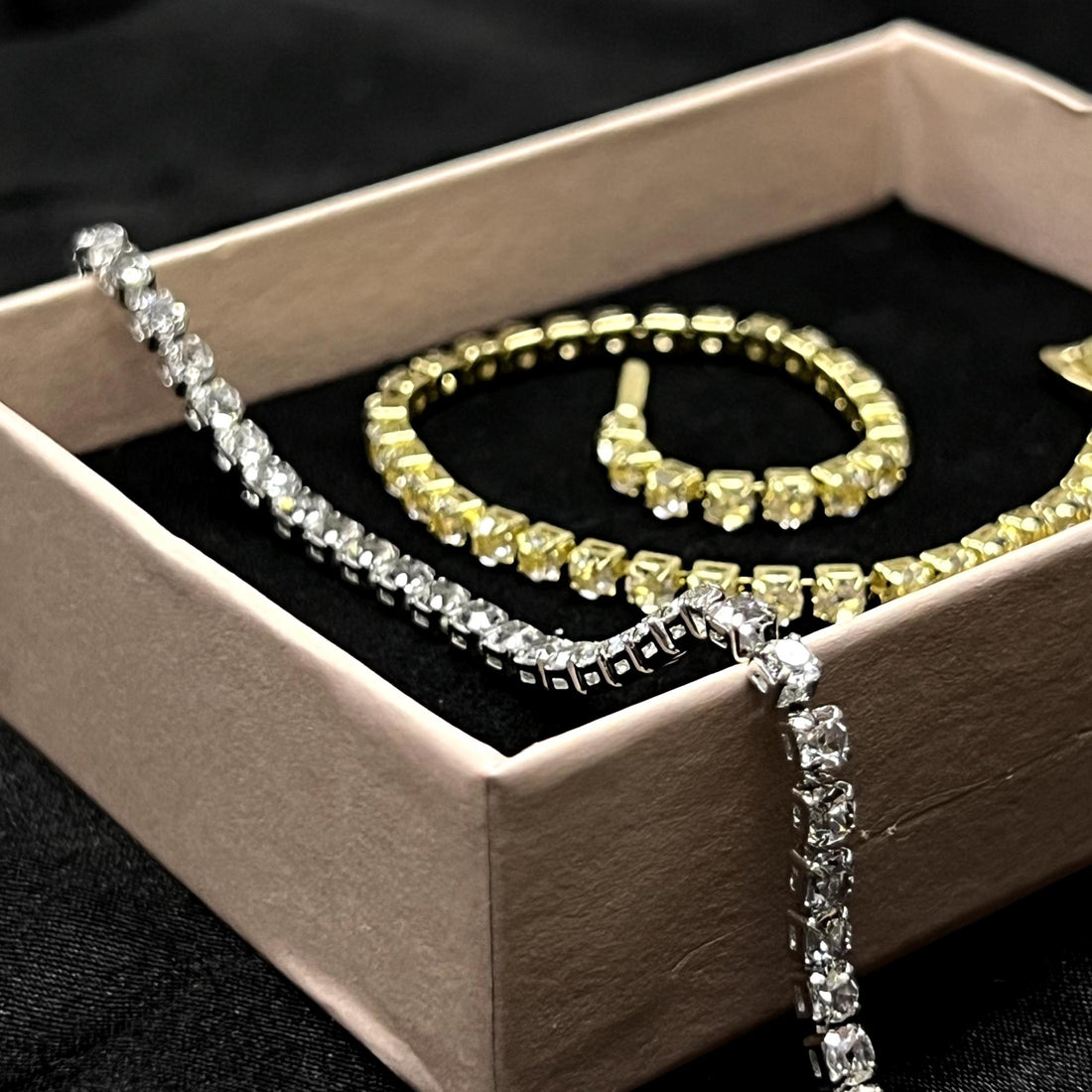 Classic tennis bracelet, Moissanite tennis bracelet, Wedding Jewelry, Diamond Bracelet, Vintage Diamond Gemstone Bracelet, Gifts for Her