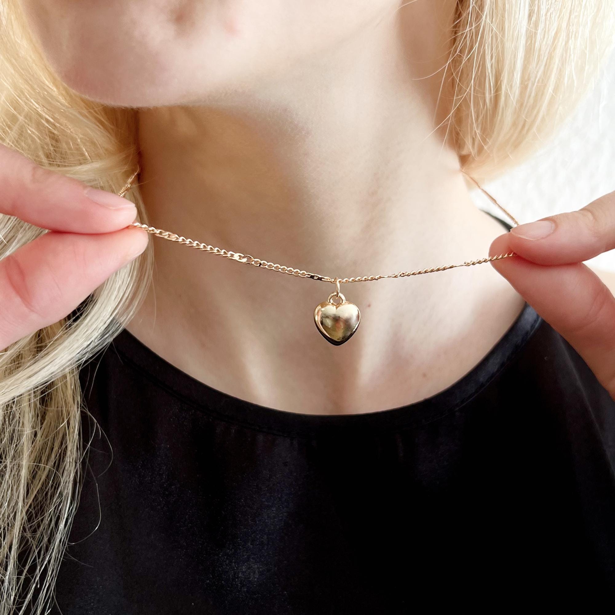 Dainty Gold Heart Necklace, Puffy Heart Necklace, Minimalist Heart Necklace, Gold Heart Pendant Necklace, Gifts for mom, Best Gift for her