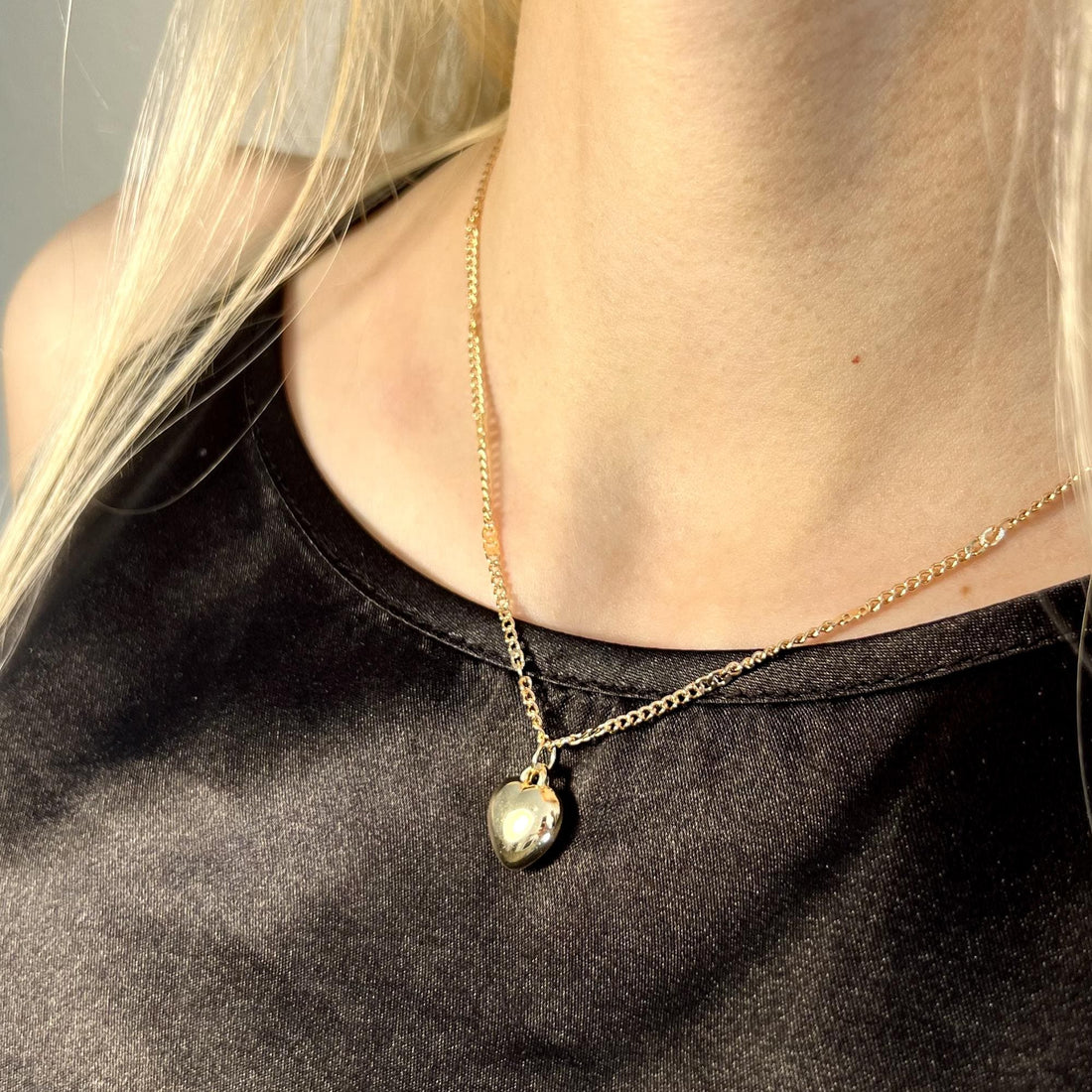 Dainty Gold Heart Necklace, Puffy Heart Necklace, Minimalist Heart Necklace, Gold Heart Pendant Necklace, Gifts for mom, Best Gift for her