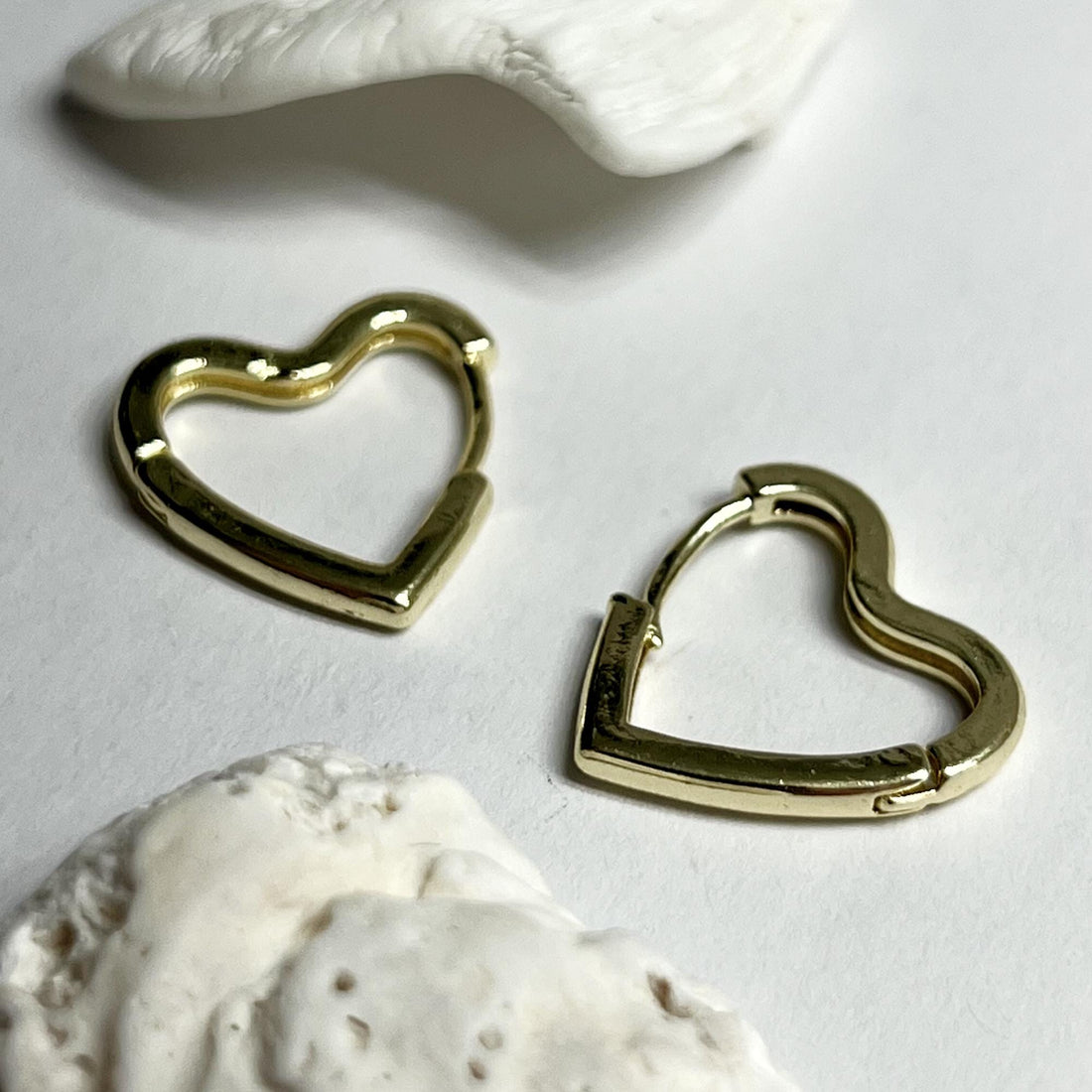 Heart Hoops Earrings Gold Heart Hoop Earrings Minimalist Earrings Perfect Gift for Her Gifts for Women Huggie Hoop Earrings Love Earrings