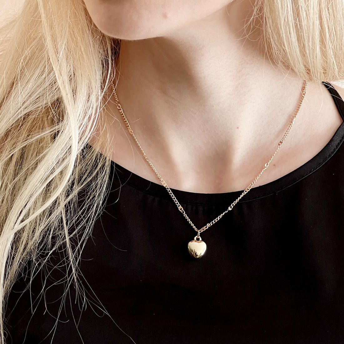 Dainty Gold Heart Necklace, Puffy Heart Necklace, Minimalist Heart Necklace, Gold Heart Pendant Necklace, Gifts for mom, Best Gift for her