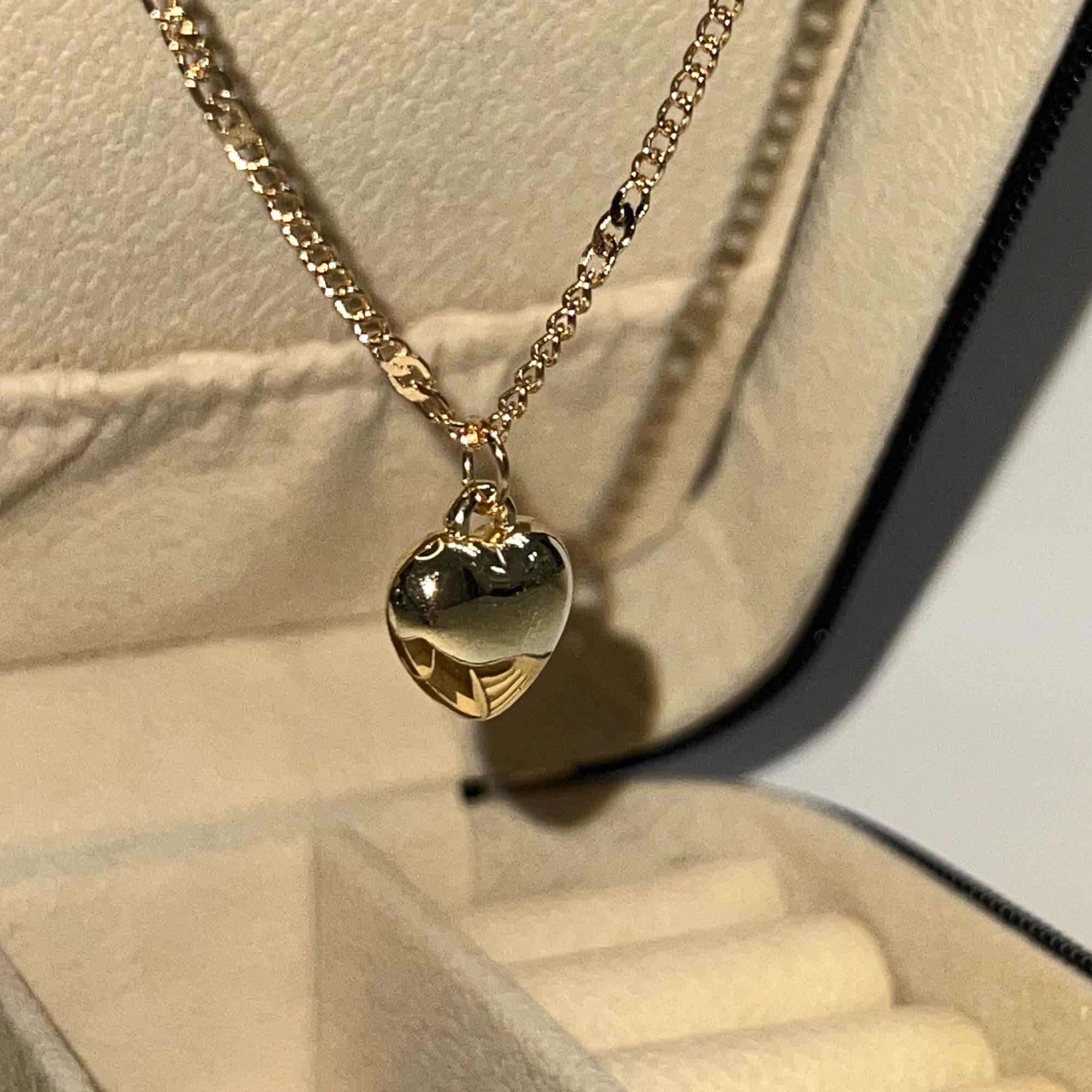 Dainty Gold Heart Necklace, Puffy Heart Necklace, Minimalist Heart Necklace, Gold Heart Pendant Necklace, Gifts for mom, Best Gift for her