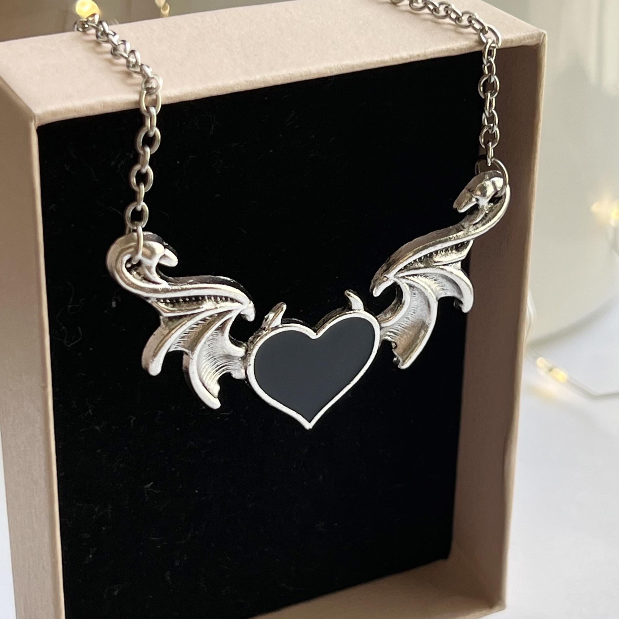 Gothic Black Necklace, Black Heart Necklace, Bat Gothic Necklace, Goth Jewelry, Goth Halloween Jewelry, Punk Bat Jewelry, Witchy Necklace