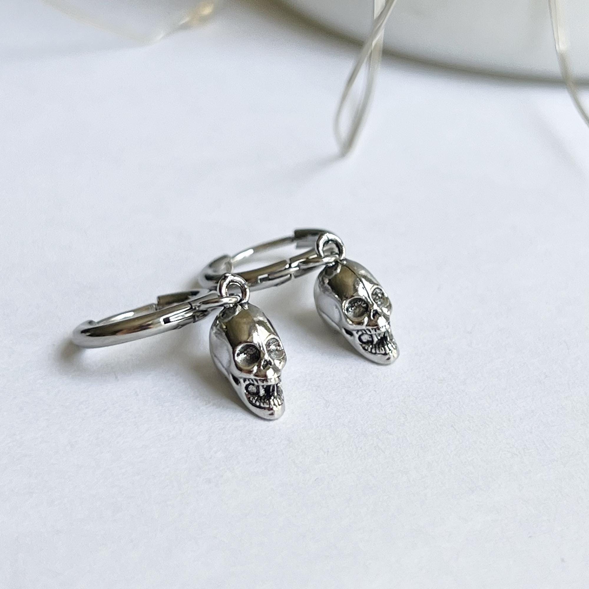 Skull Dangle Hoop Earrings for Women Men, Stainless Steel Hoop Earrings, Edgy Gothic Punk Jewelry, Gothic Earrings Halloween Jewelry Gift