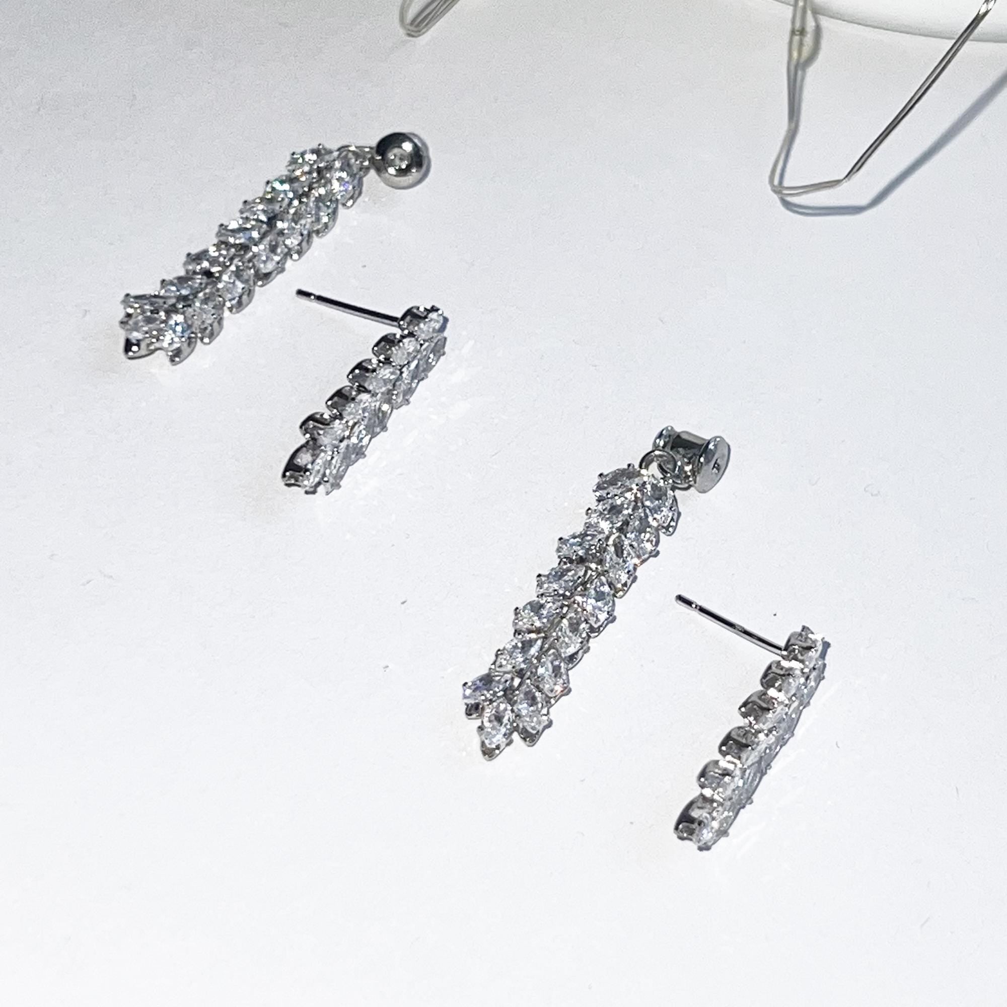 Crystal Dangle Earrings Bridal Statement Earrings Long Dangle Wedding Earrings Bride Jewelry Bridesmaid Earrings Elegant Gift for Her