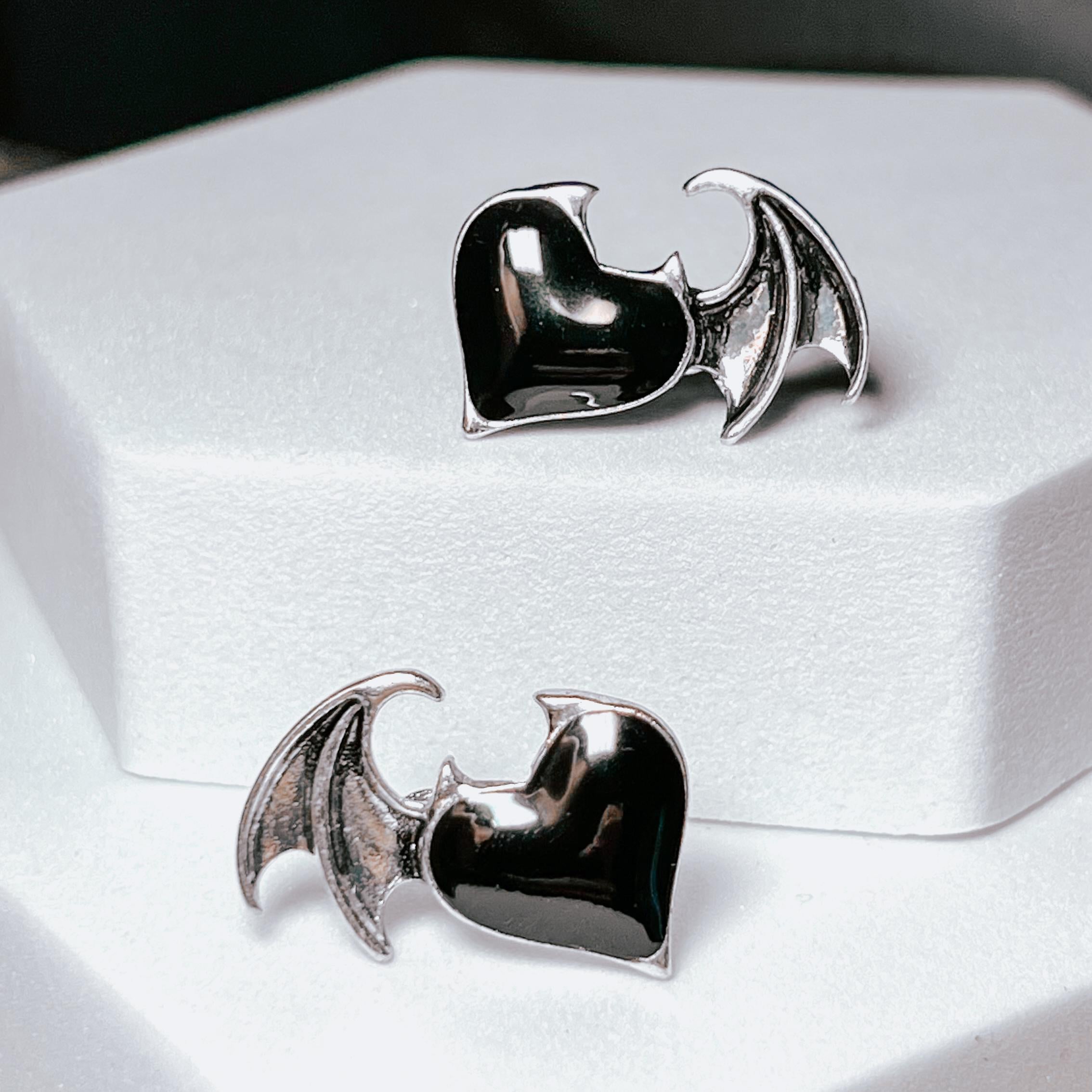 Gothic Bat Wing Stud Earrings, Demon Wing Earrings, Devil Wing Earrings, Minimalist Goth Jewelry, Goth Halloween Earrings, Punk Bat Earrings