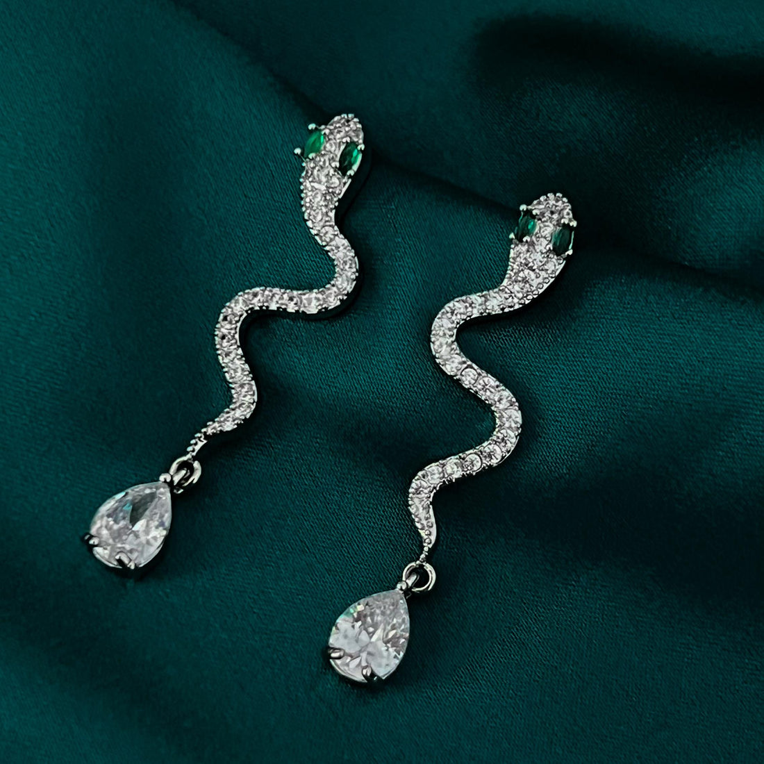 Silver Snake Statement Earrings Trendy Serpent Jewelry Crawling Snake Earrings Minimalist Drop Snake Earrings Gothic Earrings Goth Jewelry