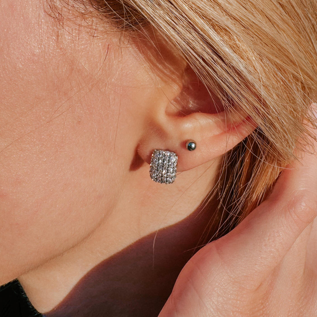 Sparkle Art Deco Diamond Earrings Square Stud Earrings with Crystals Elegant Statement Stud Earrings Everyday Dainty Stud Bridal Gift