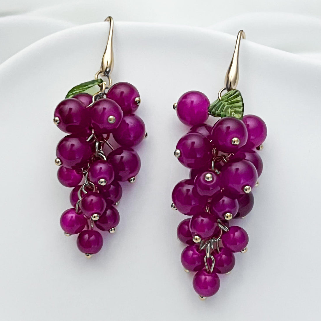 Grape Earrings Unique Fruit Dangle Earrings Purple Beaded Drop Earrings Cute Kawaii Jewelry Elegant Gift for Her Birthday Trendy Earrings