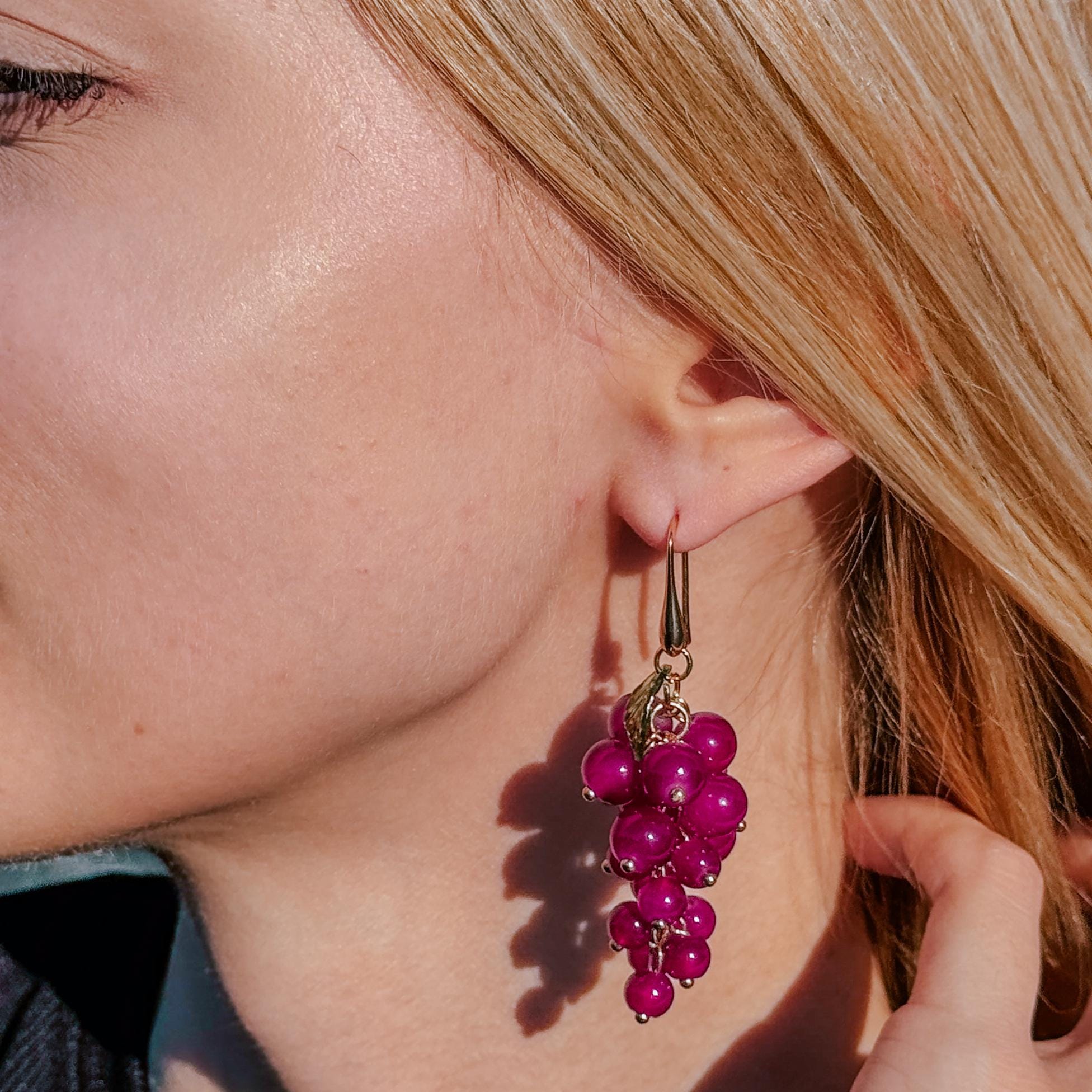 Grape Earrings Unique Fruit Dangle Earrings Purple Beaded Drop Earrings Cute Kawaii Jewelry Elegant Gift for Her Birthday Trendy Earrings