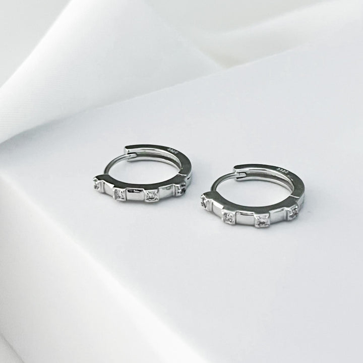 Minimalist Huggie Hoop Earrings Silver CZ Huggies Everyday Earrings Dainty Huggie Hoops Bridesmaid Gift Small Hoops Women Elegant Jewelry