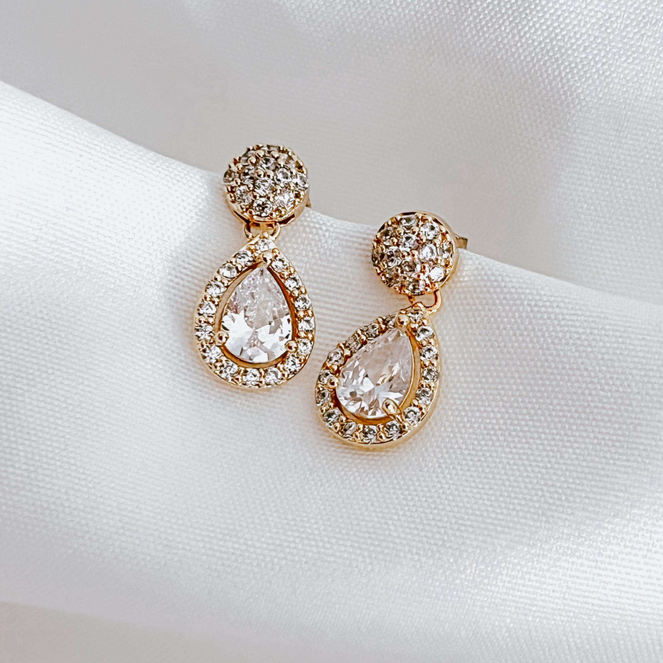 Wedding Gold Drop Earrings Diamond Drop Earrings Elegant Gift for Her Teardrop Stud Earrings Dainty Diamond Dangle Earrings Bridal Earrings