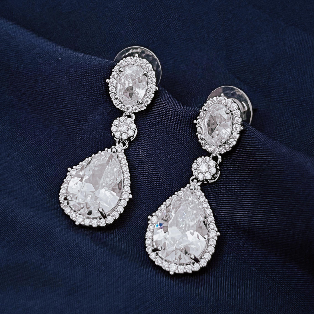 Crystal Dangle Teardrop Earrings Diamond Earrings Triple Diamond Drop Earrings Minimalist Earrings Elegant Crystal Studs Bridesmaid Gift