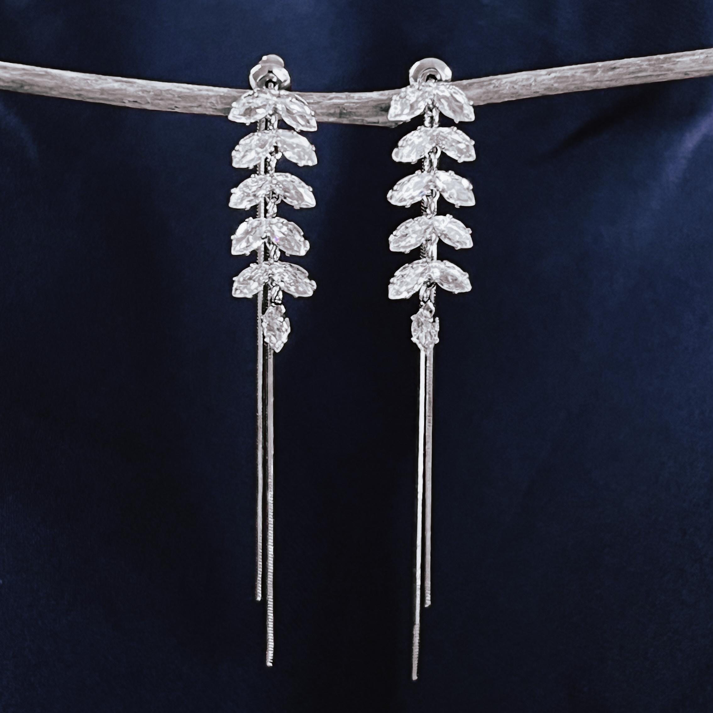 Silver Crystal Leaf Drop Earrings Bridal Dangle Earrings Wedding Jewelry for Bride Silver Bridesmaid Earrings Elegant Gift for Her