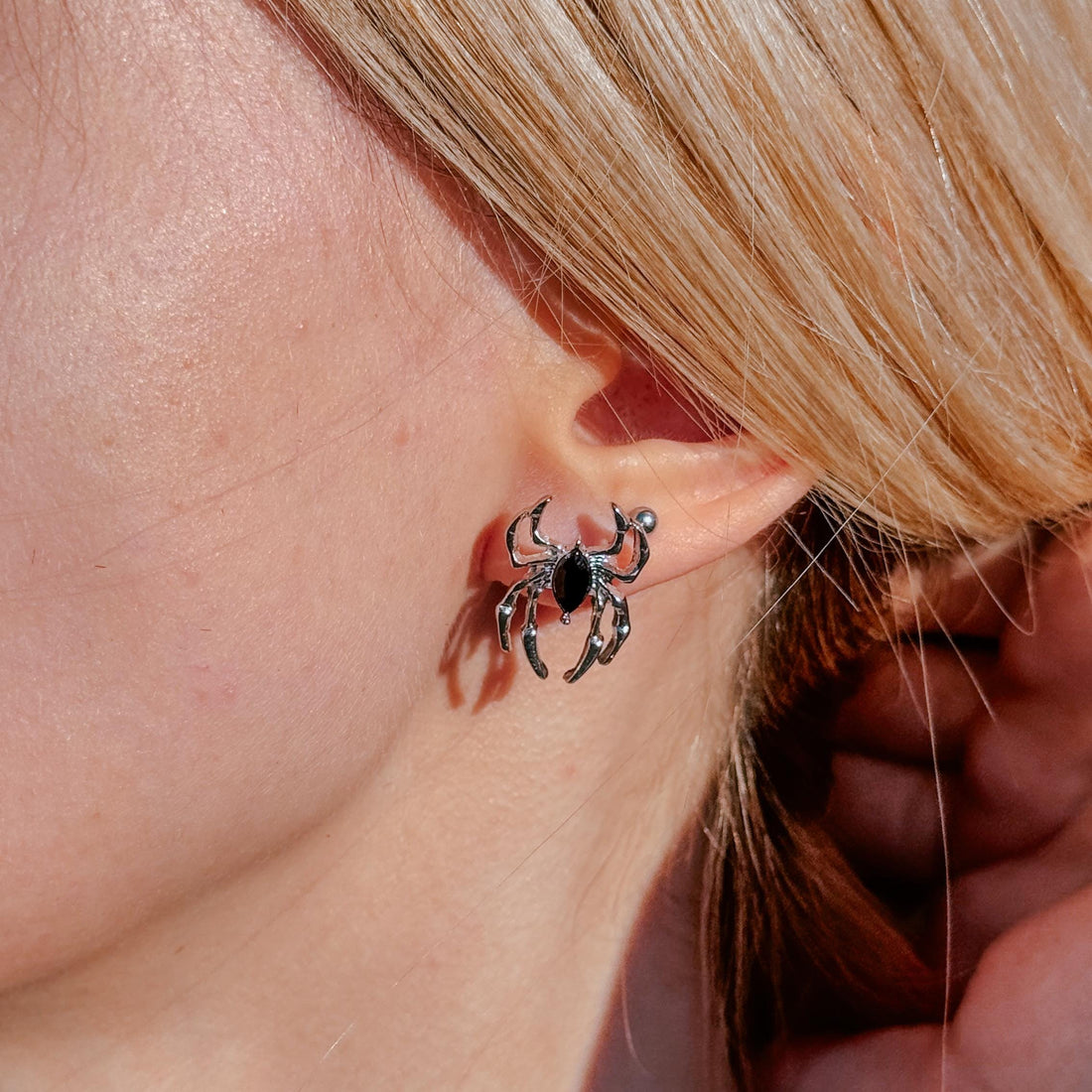 Spider Large Stud Earrings Gothic Halloween Earrings Dark Aesthetic Jewelry Black Spider Earrings Gothic Jewelry Creepy Style Unique Jewelry