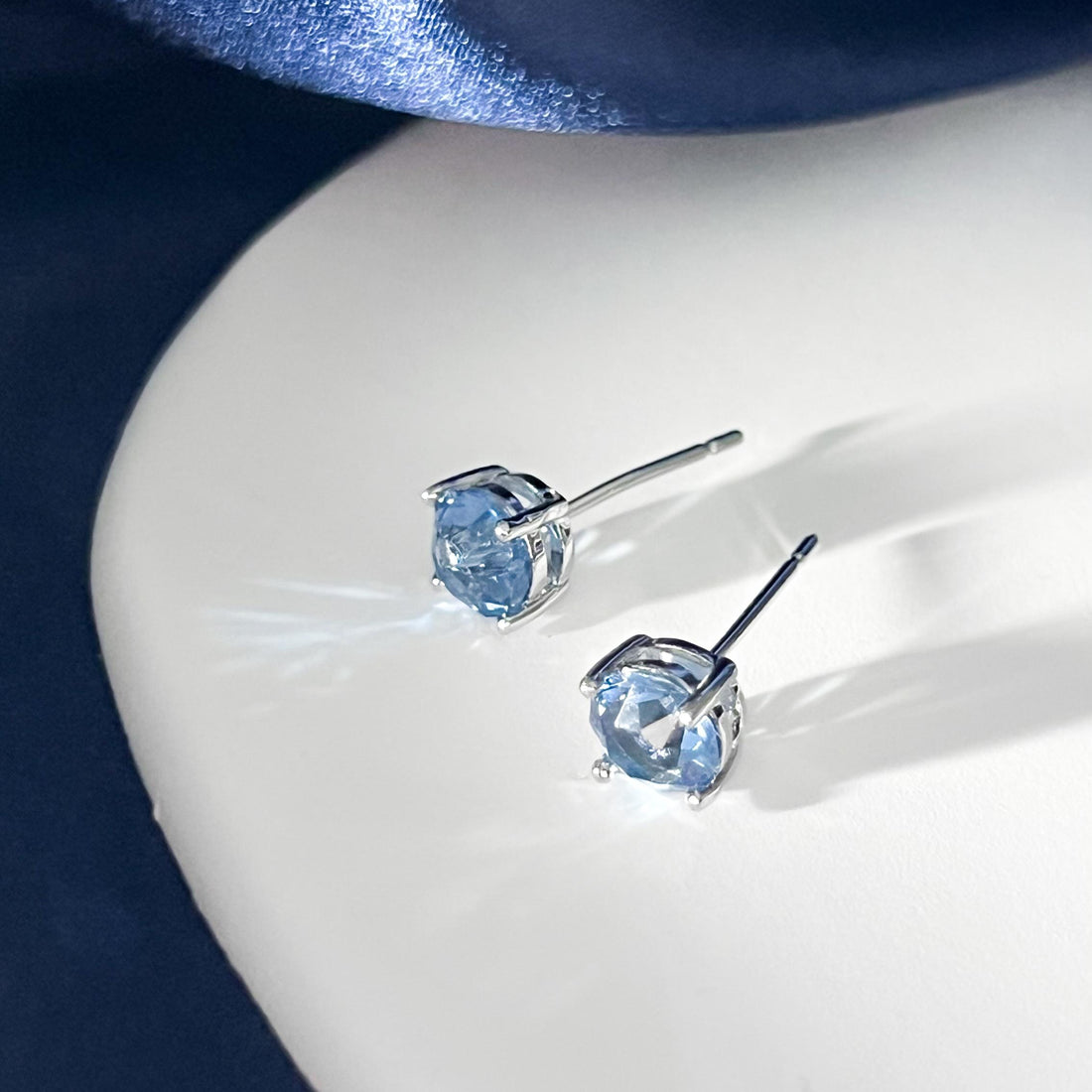 Aquamarine Stud Earrings Blue Crystal Earrings Light Blue Earrings March Birthstone Earrings Minimalist Stud Earrings Aquamarine Jewelry