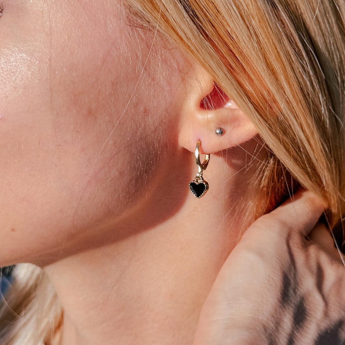 Black Heart Huggie Hoop Earrings Gold Dainty Minimalist Romantic Coquette Jewelry Everyday Hoops Valentines Gift Anniversary Gift for Her