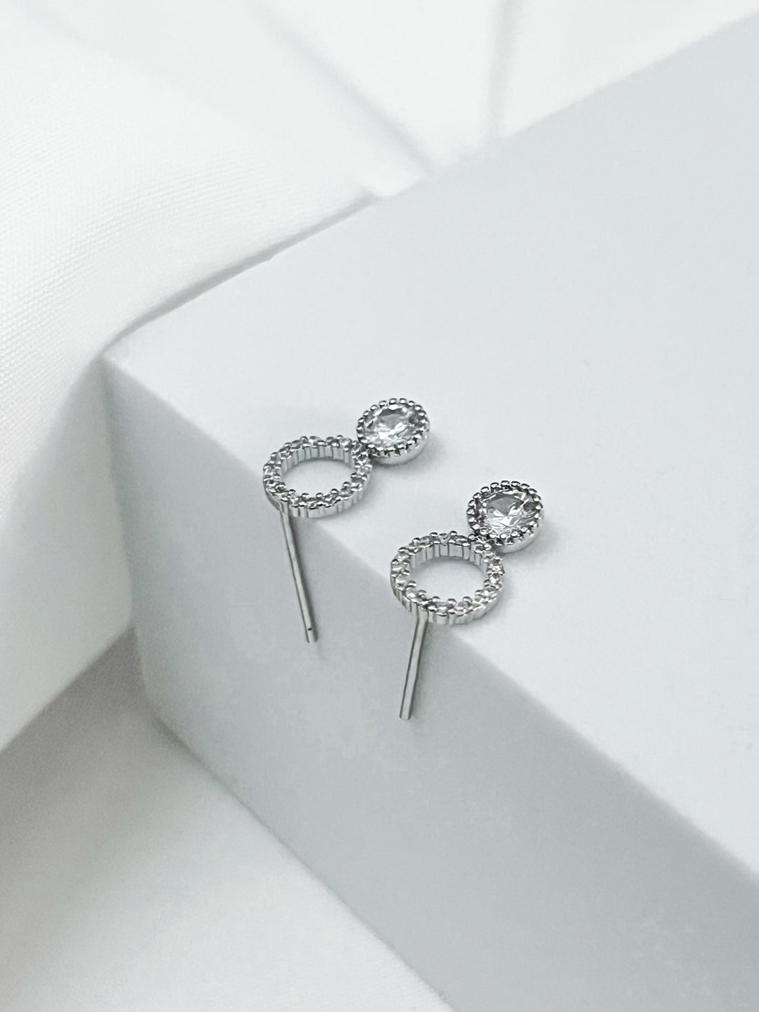 Wedding Circle Stud Earrings, Minimal Silver Bridal Earrings, CZ Crystal Studs for Bride or Bridesmaids, Elegant Jewelry Gift