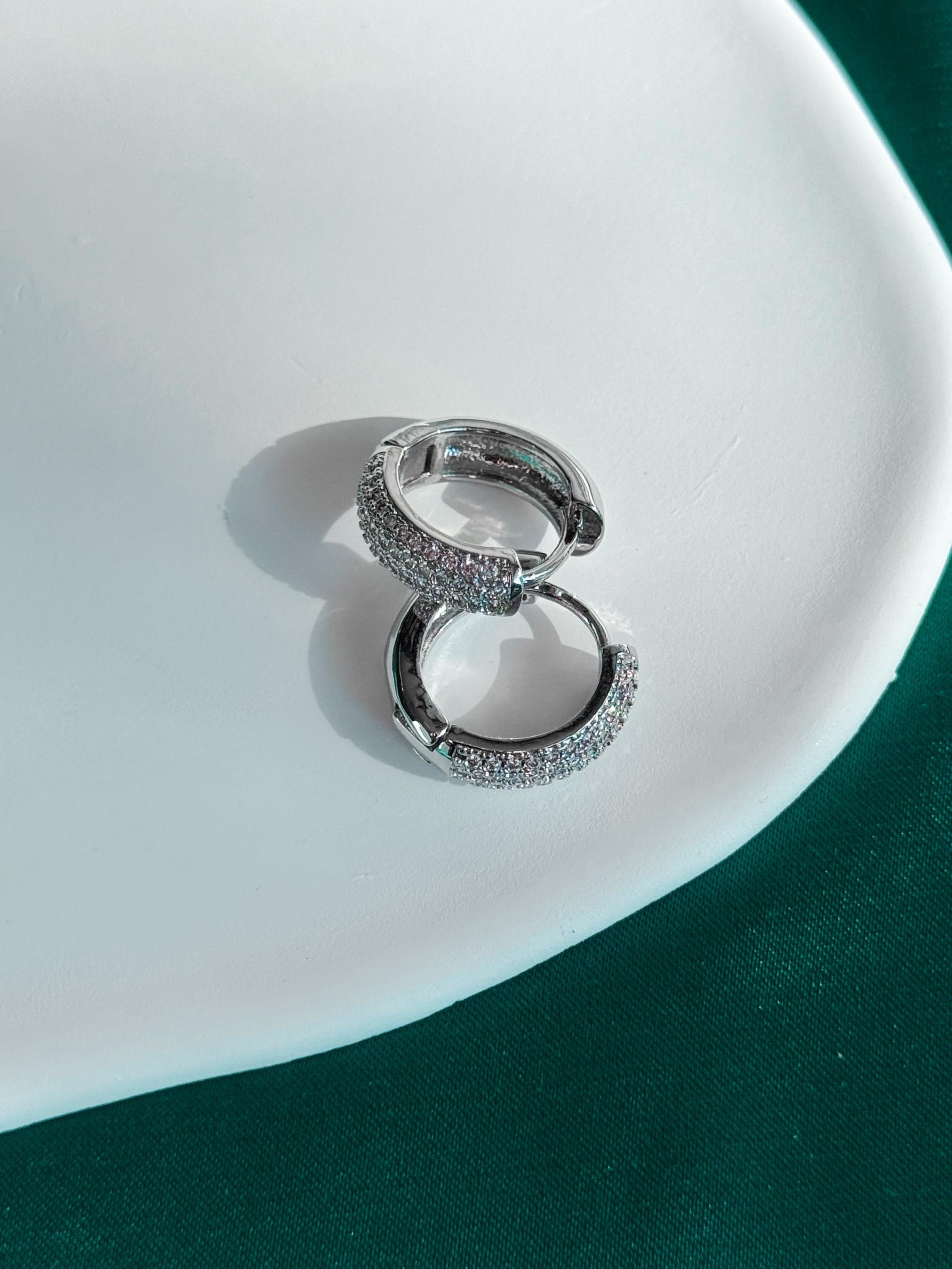 Diamond Pavé Huggie Earrings, Crystal CZ Hoop Earrings, Small Sparkly Huggies, Huggie Hoops Earrings, Elegant Everyday Jewelry, Gift for Her