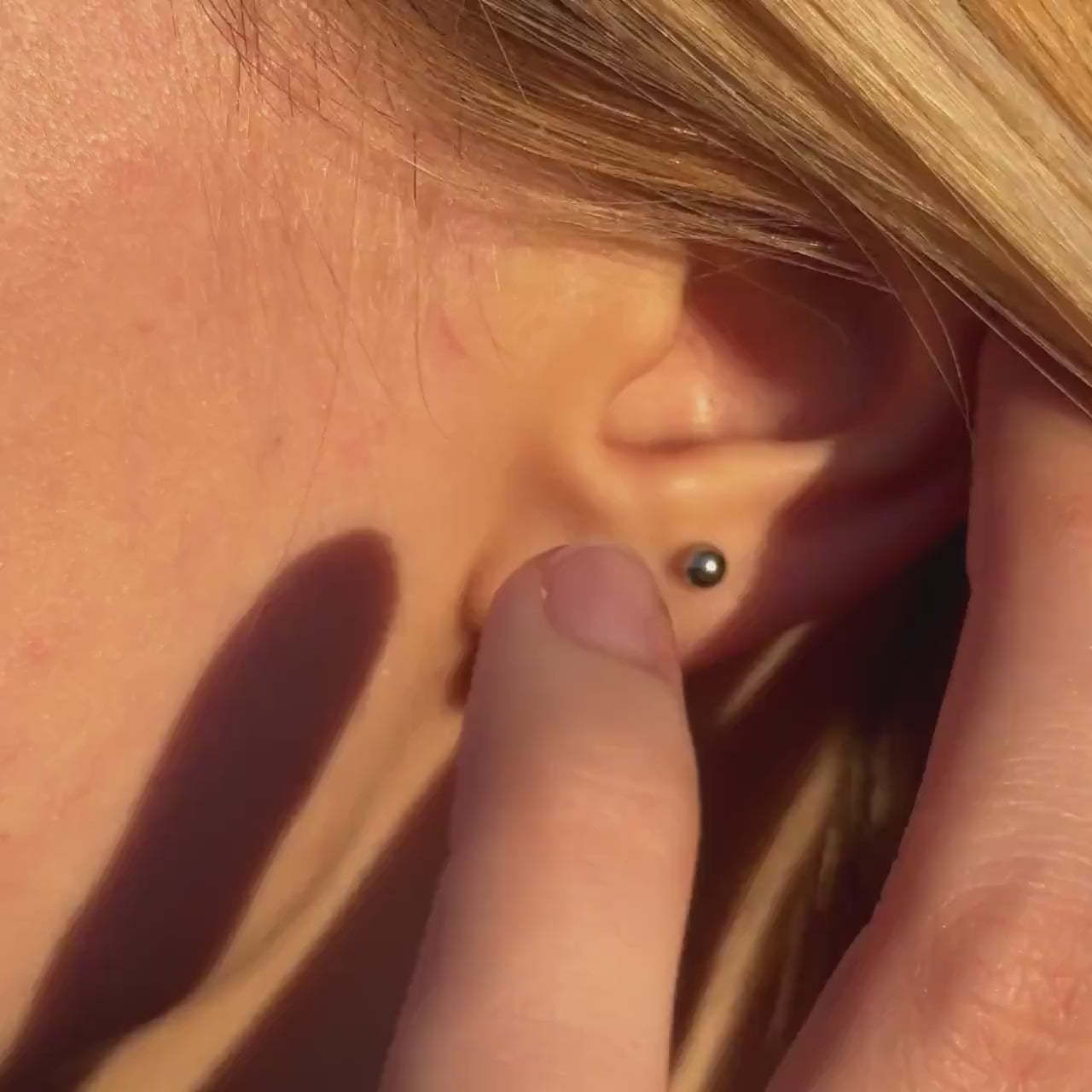 Sparkle Art Deco Diamond Earrings Square Stud Earrings with Crystals Elegant Statement Stud Earrings Everyday Dainty Stud Bridal Gift