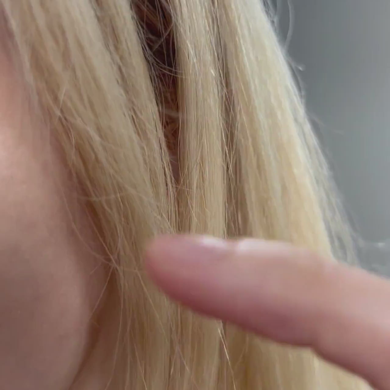 Women Pearl Stud Earrings, Dainty Gold Pearl Earrings, Wedding earrings, Wedding jewelry, Unique earrings, Gift For Her, Gift For Mom